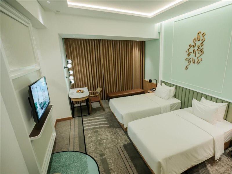 Luwansa Hotel And Convention Center Manado Esterno foto